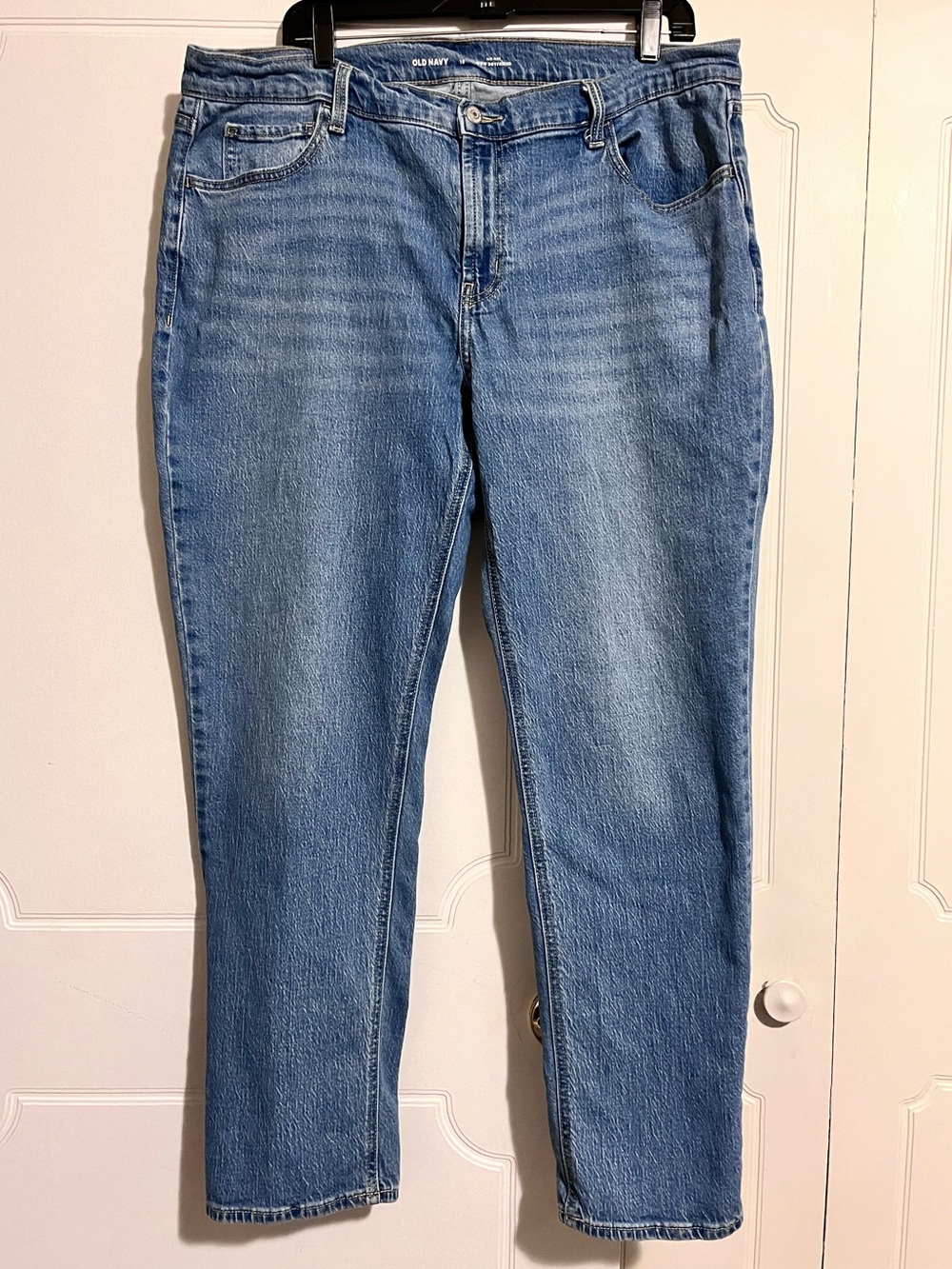 Old Navy Women’s size 16 Wow Boyfriend Classic Blue Jeans
